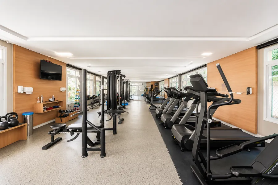 Academia — espaço fitness de uso comum